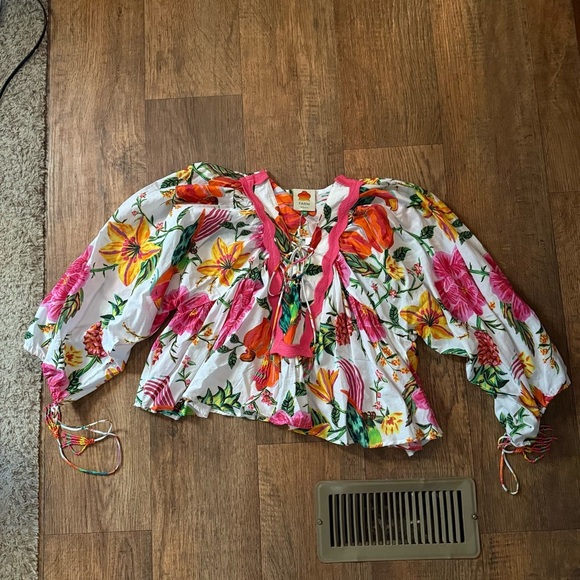 Farm Rio Toucan Garden Blouse, Size Medium NEW WITH TAGS - Picture 1 of 6